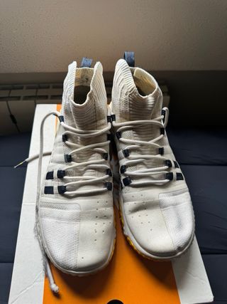 Zapatillas Under Armour Beige/Blanco