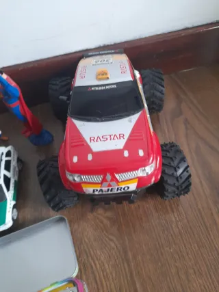 Lote cromos y juguetes