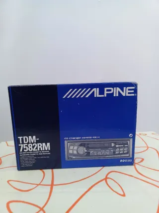 Radio Coche Alpine TDM-7582RM