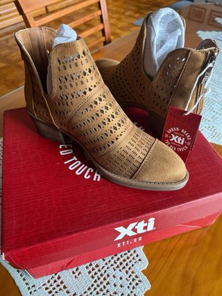 Botines Xti Antelina Camel Talla 36 Nuevos