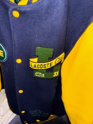 Chaqueta universitaria Lacoste Negra y Amarilla