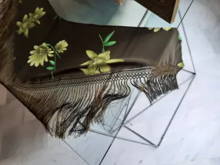 Mantoncillo pico verde flores