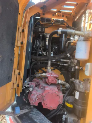 Excavadora de cadenas Hyundai HX145LCR