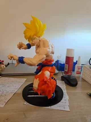 Figura Dragon Ball Goku Super Saiyan