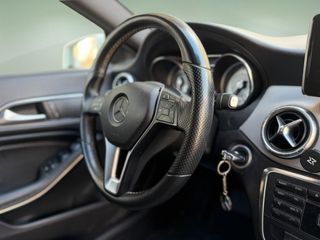 Mercedes-Benz CLA 220 cdi Automático - Garantía