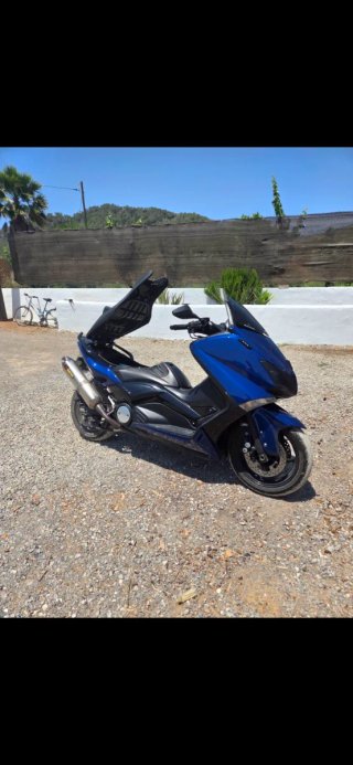 Yamaha TMAX 530 20.600km.