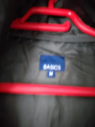 Chubasquero verde plegable NUNCA usado.