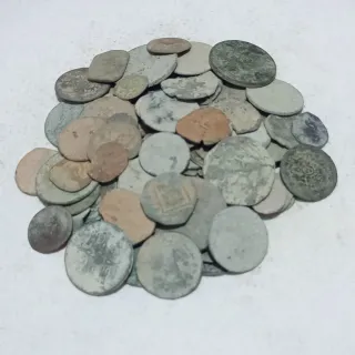Lote de 100 Monedas Antiguas