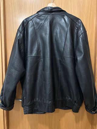 Chaqueta Cuero Negra Vintage Talla L