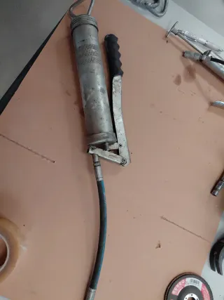 Engrasadora manual profesional