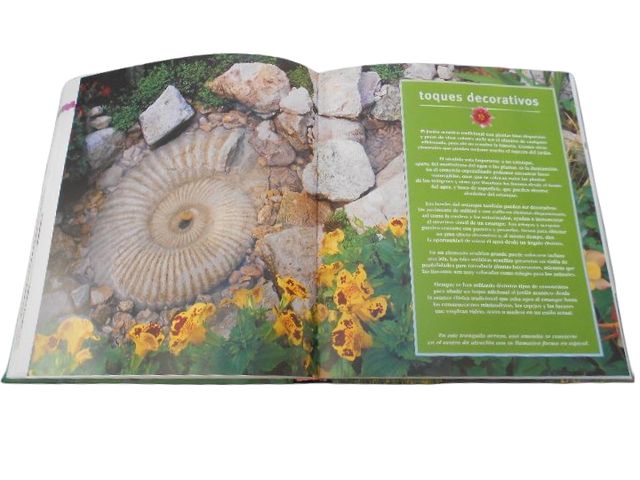 Atlas ilustrado de los jardines acuáticos (Span...