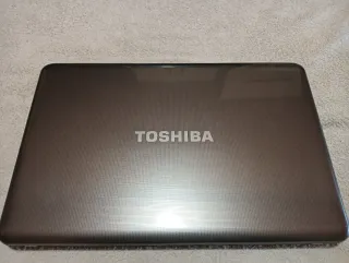 Portátil Toshiba Satellite C870-165.!!Regalo RATON