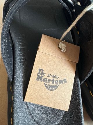 Sandalias Dr. Martens Myles Negras