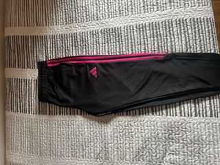 Chándal Adidas Negro y Rosa