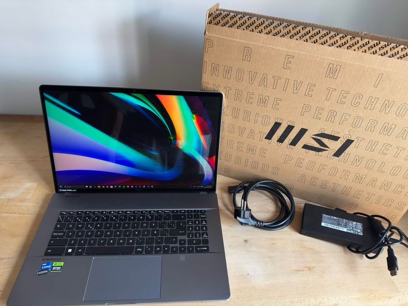 MSI Creator Z17 HXStudio Portátil