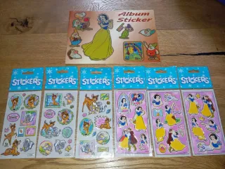 Álbum y pegatinas antiguas