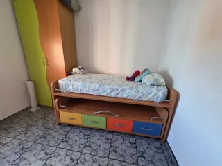 Cama infantil con cajones