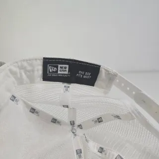 Gorra New Era NY Gris y Blanca