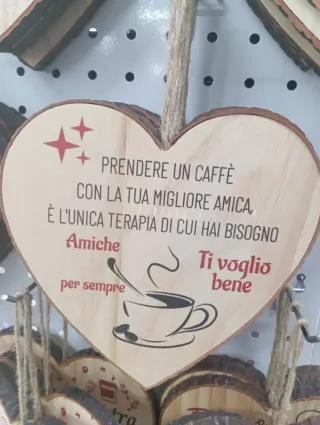 Cuore Legno Prendere un caffè con amica