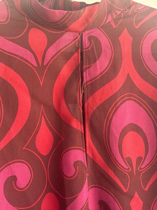 Blusa Mango Estampada Cuello Alto Talla M