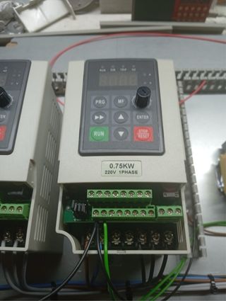 Variador de frecuencia 0.75KW 220V 1PHASE