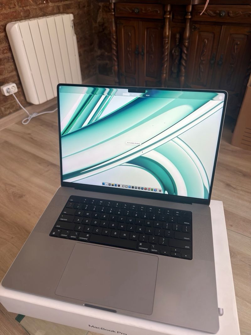 MacBook Pro 16 M1 Pro (2021) 16GB/512GB afbeelding 2