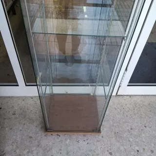 Vitrina cristal 4 estantes madera seminueva