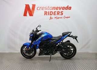 Suzuki GSX S750