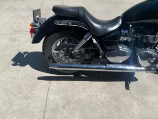 Triumph América 900