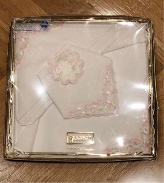 Sciarpe eleganti da donna con ricamo floreale