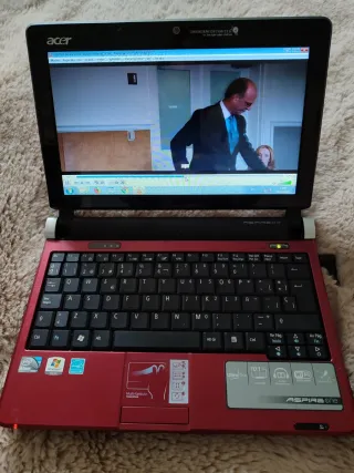 Ordenador Acer Aspire One Rojo