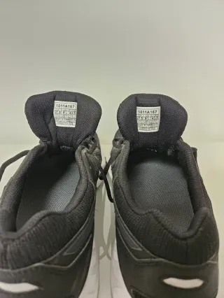 Zapatillas Asics chico Talla 43.5