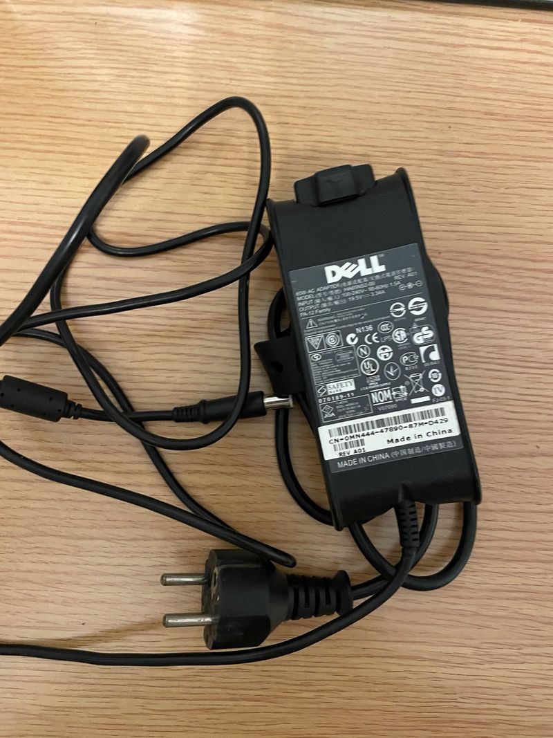 Cargador Portátil Dell 19.5V 3.34A