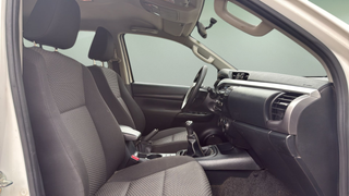 Toyota Hilux 2.4 D-4D Doble Cabina GX 110 kW (150 CV)