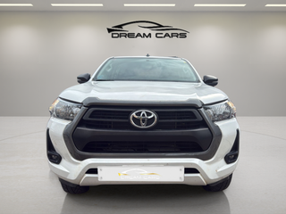 Toyota Hilux 2.4 D-4D Doble Cabina GX 110 kW (150 CV)