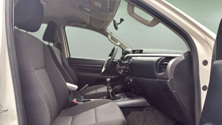 Toyota Hilux 2.4 D-4D Doble Cabina GX 110 kW (150 CV)