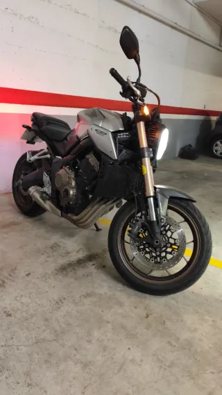 Honda CB650R Naked Negra/Plata