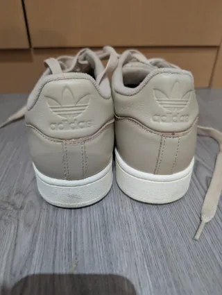 Zapatillas Adidas Superstar Beige Talla 42,5