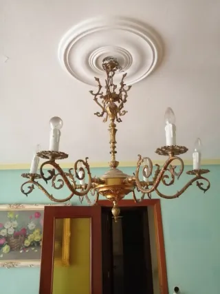 Lámpara de bronce antigua (tipo araña)