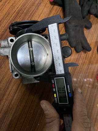 Mariposa Renault con adaptador Saxo 16v