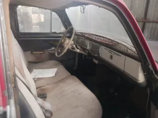 Peugeot 403 1400 cc sette posti del 1964. 1300 euro