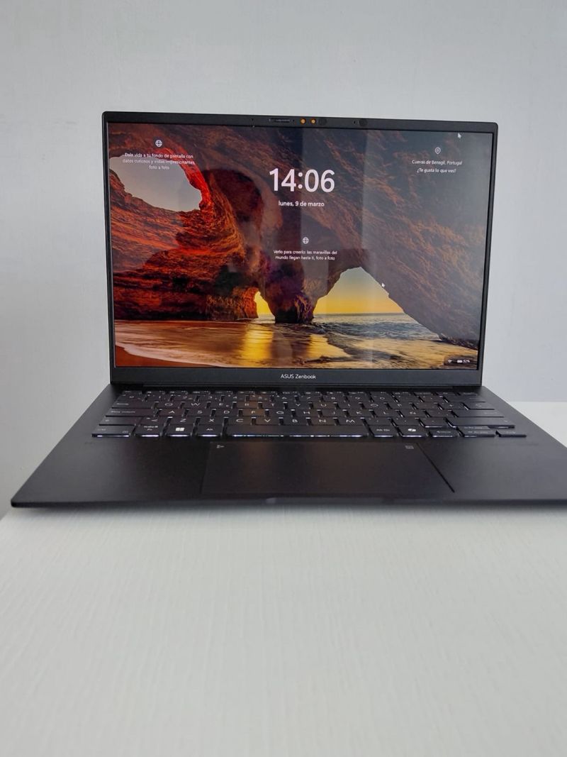 Portátil ASUS Ryzen 7 16GB RAM Negro afbeelding 3