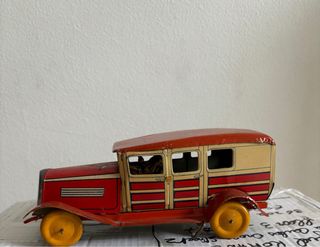 Coche de hojalata matarazzo