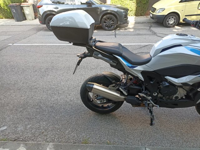 BMW S1000XR
