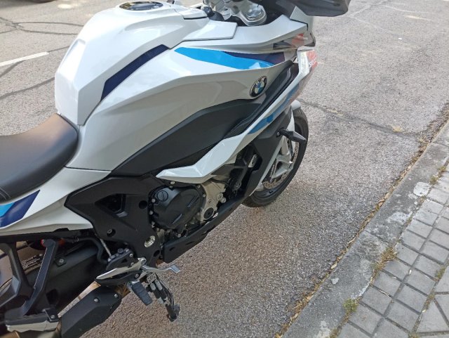 BMW S1000XR