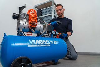 Compresor de aire silencioso ABAC EASE-AIR 50, com