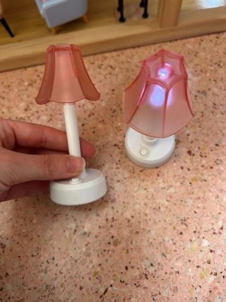 Casa di bambole in legno