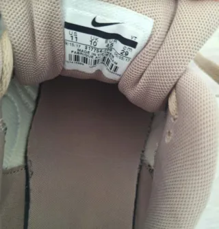 Zapatillas Nike Beige