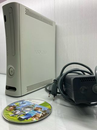 Xbox 360 Bianca + Minecraft