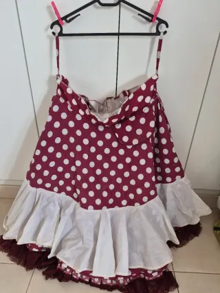 Traje Flamenca Burdeos y Blanco